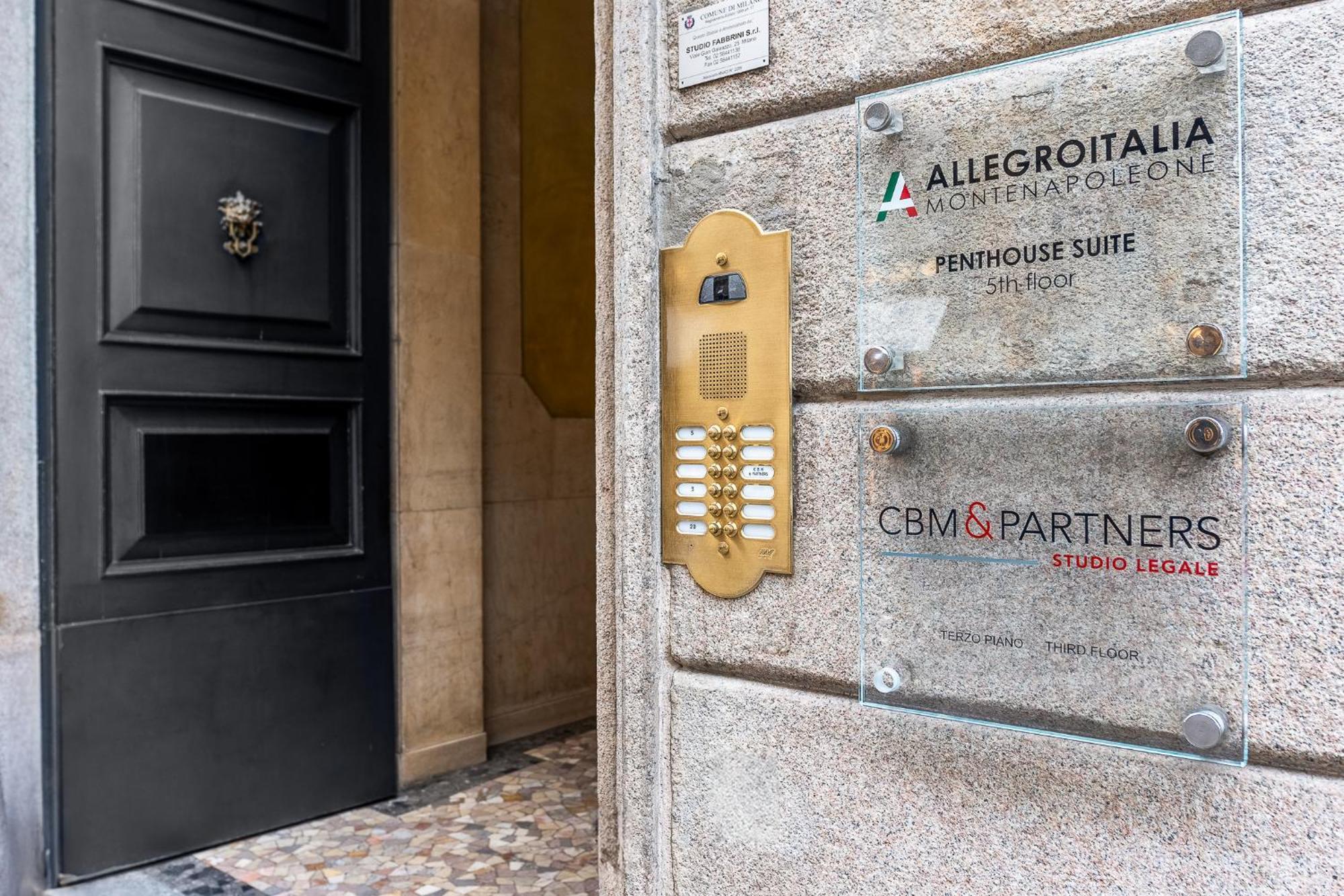 Allegroitalia Penthouse Montenapoleone Milano Dış mekan fotoğraf